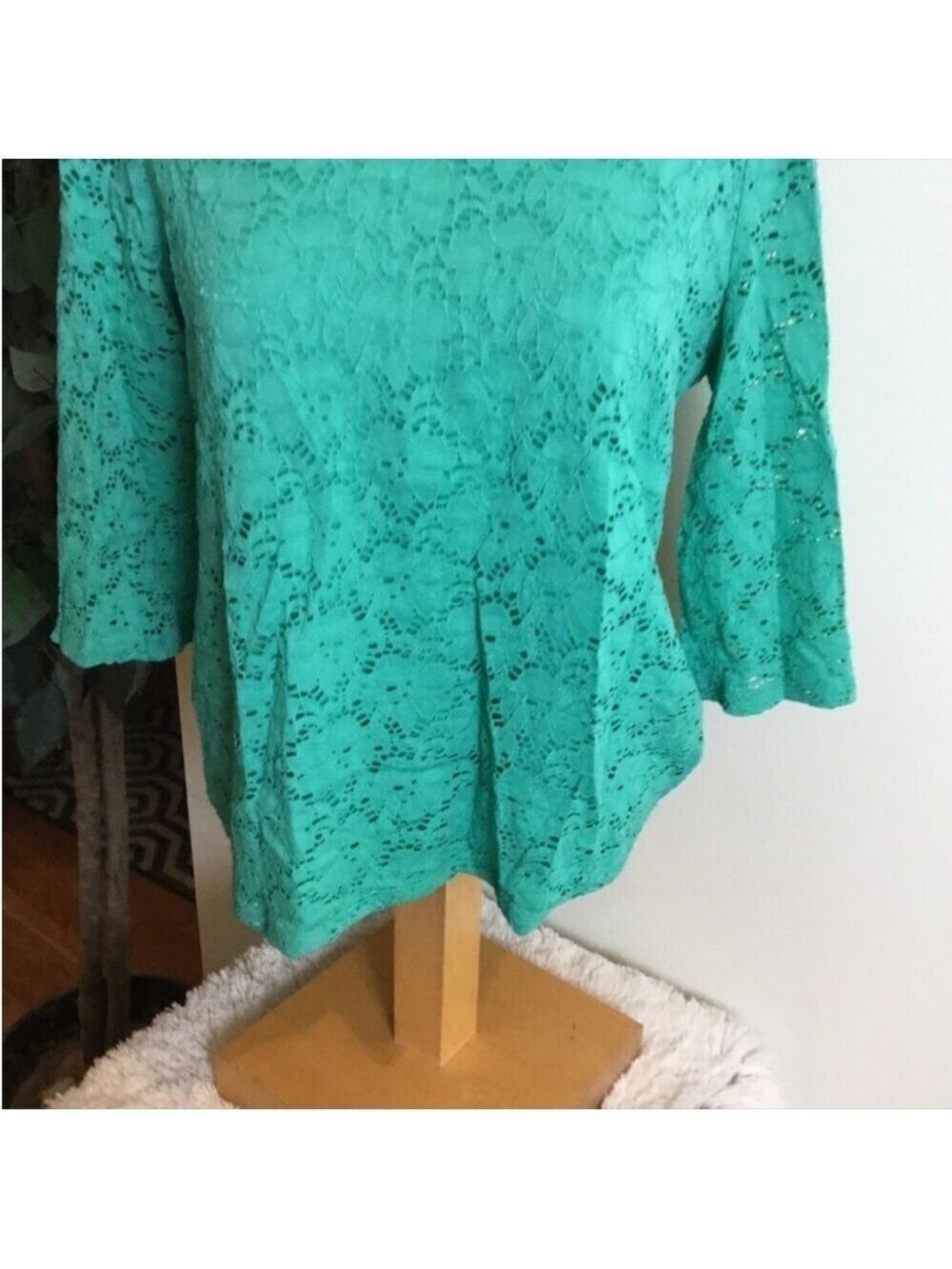 Alfani floral lace pullover blouse Women’s size medium green 3/4 sleeve - Picture 3 of 16